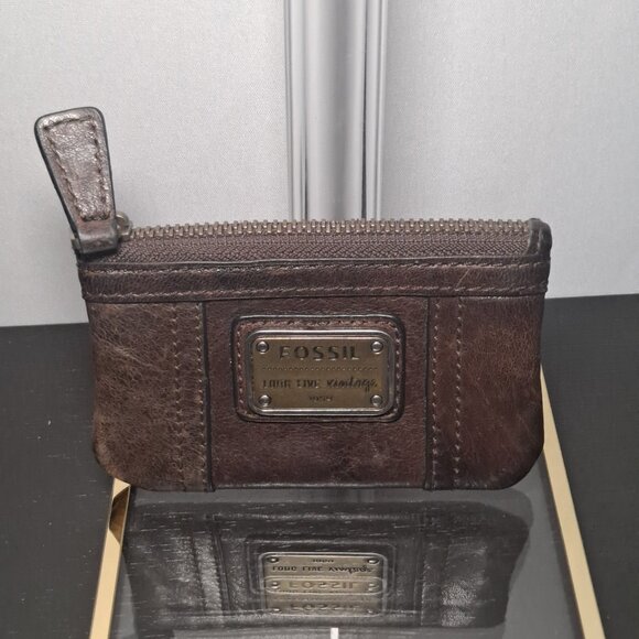 Fossil Leather Key Chain Id Coin Purse Credit Card Holder Burgundy Zip Button - Picture 1 of 4